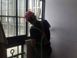 樓房窗戶漏水怎樣防水維修，樓房窗臺要如何養(yǎng)護(hù)